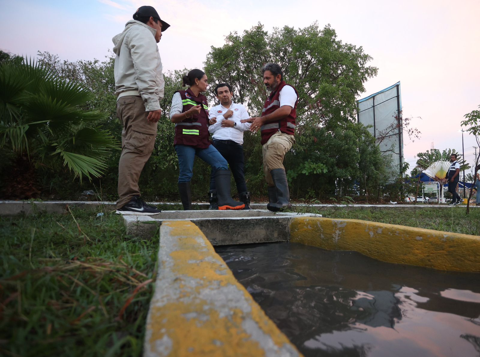 uploads/6/32/01 (11).Jpg